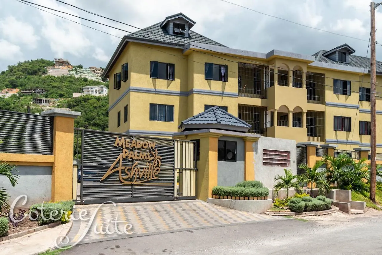 Coterie Suite - 4Br - Meadow Palms Apartment B12 Kingston