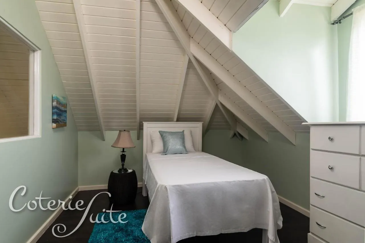Coterie Suite - 4Br - Meadow Palms Apartment B12 Kingston 0*,  Jamaica